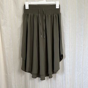 Size 6 LULULEMON Skirt
